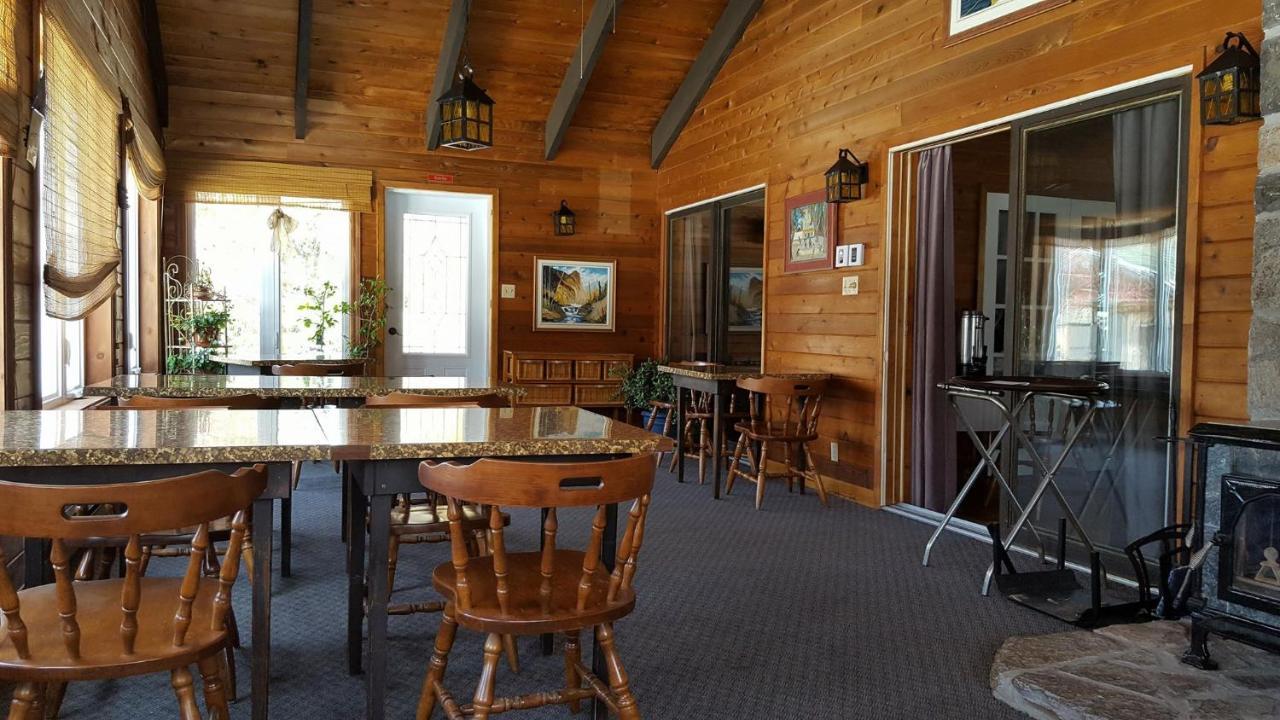 Auberge Ma Maison Sainte-Melanie Exterior foto